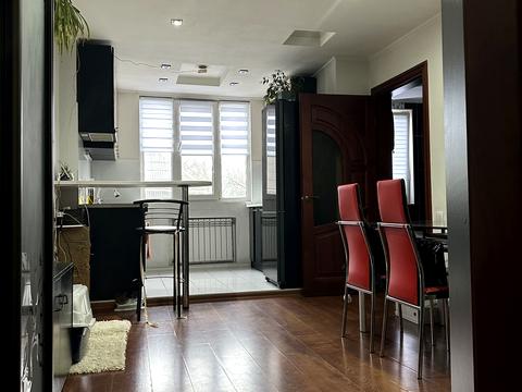 квартира по адресу Максимовича ул., 4