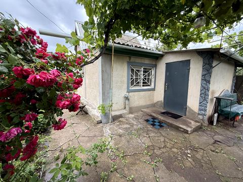 будинок за адресою Центральна