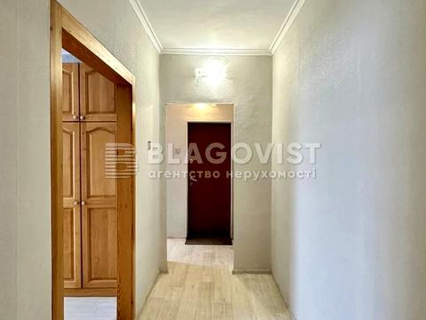 квартира по адресу Ларисы Руденко ул., 6