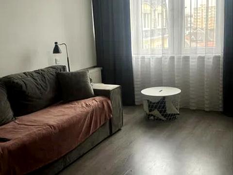 квартира за адресою Миру вул., 13