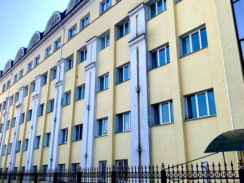 комерційна за адресою Загорівська вул. (Багговутівська), 17-21
