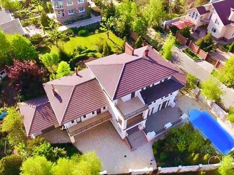 дом по адресу Небесной Сотни просп. (Маршала Жукова)
