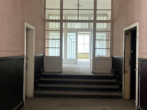 комерційна за адресою Хотинська, 4