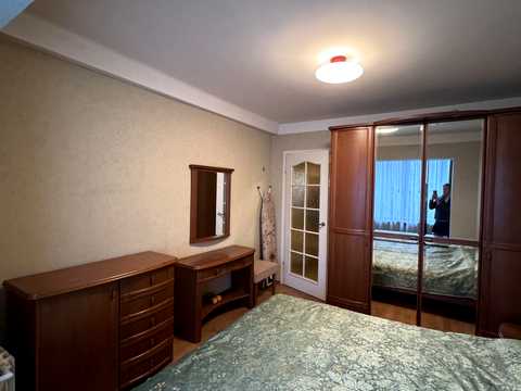 квартира за адресою Дегтярівська вул., 10