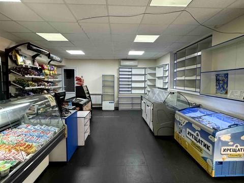 комерційна за адресою Степана Бандери вул., 58