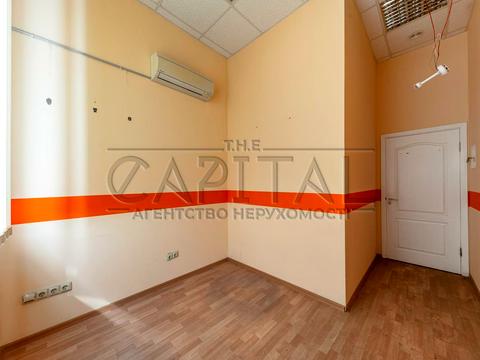 комерційна за адресою Золотоустівська вул., 2/4