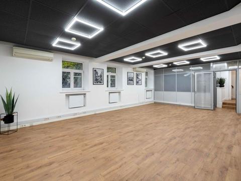 комерційна за адресою Івана Франка вул., 29