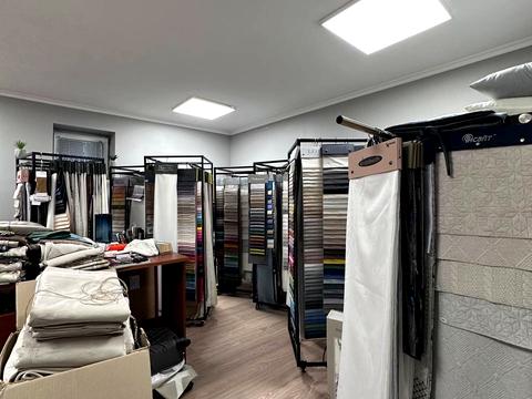 комерційна за адресою Лесі Українки вул., 26