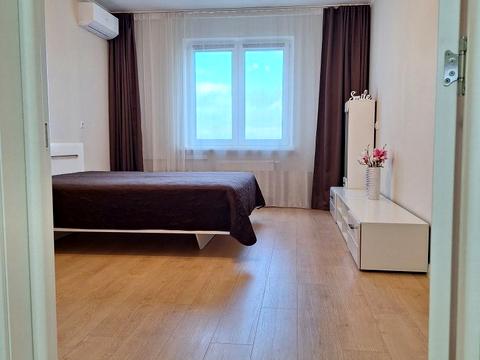 квартира за адресою Сергія Данченка вул., 3
