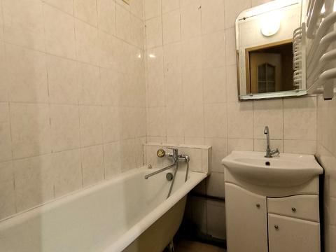 квартира за адресою Космонавтів просп., 52