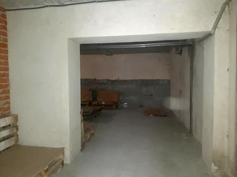 коммерческая по адресу Європейська пл., 2