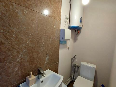 комерційна за адресою Вартових Неба вул. (Тобольська), 49