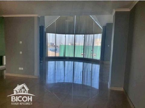 коммерческая по адресу Леся Курбаса, 28