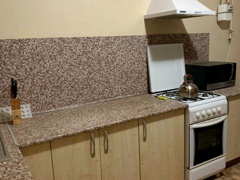квартира за адресою Алана Шепарда вул. (Суворова), 14