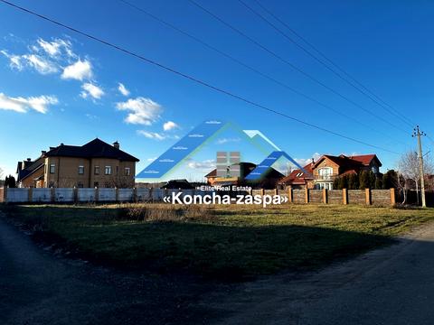 ділянка за адресою смт. Козин, 