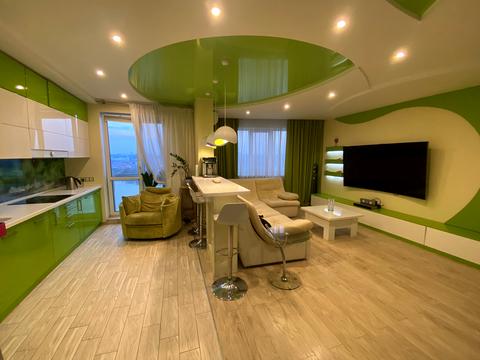 квартира по адресу Героев Полка "Азов ул. (Малиновского маршала), 8