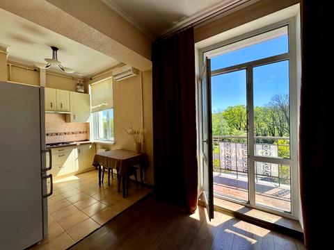 квартира за адресою Голосіївський просп. (40-річчя Жовтня), 90