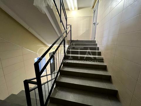 комерційна за адресою Бориса Гмирі вул., 16
