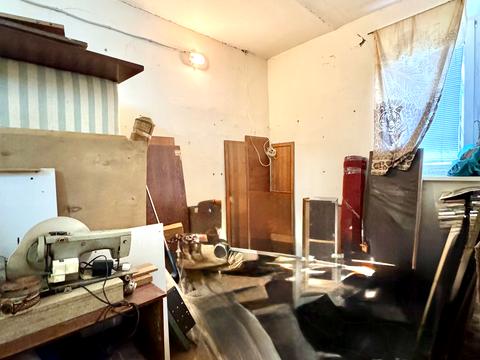 комерційна за адресою Золочівська вул., 23