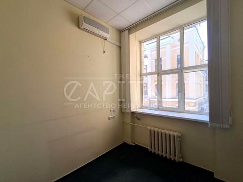 комерційна за адресою Бульварно-Кудрявська вул. (Воровського), 29-Б