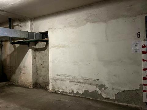 паркомісце за адресою Васильківська вул., 18
