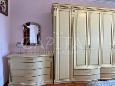 квартира за адресою Івасюка, 4 А
