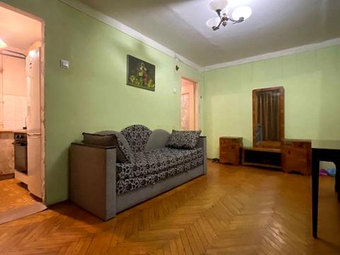 квартира за адресою Лазаренка, 2