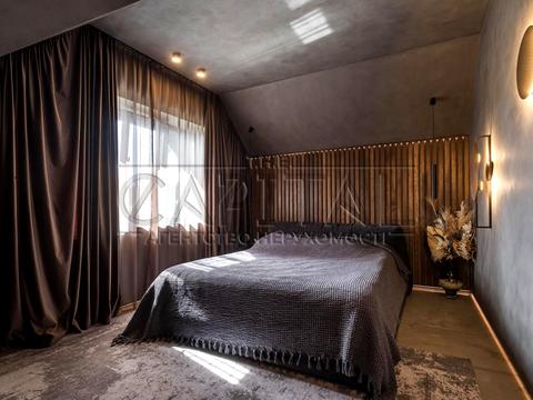 будинок за адресою Успішна