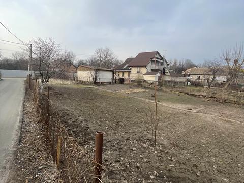 участок по адресу Садовая ул.