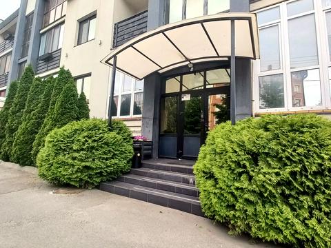 комерційна за адресою Щаслива вул., 38