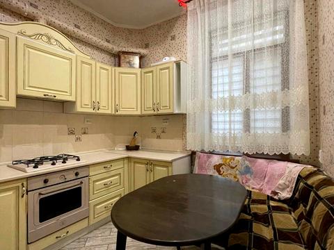 квартира за адресою Троїцька вул., 60