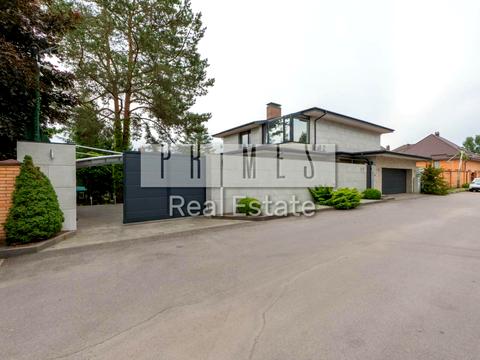 будинок за адресою Молодіжна вул.