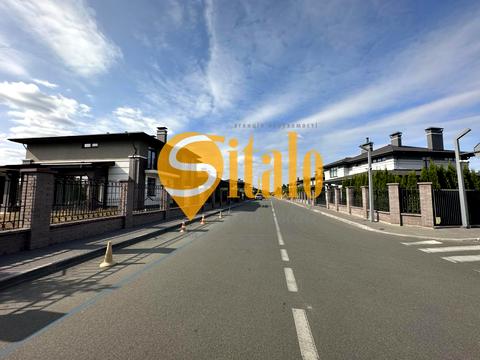 будинок за адресою Набережна