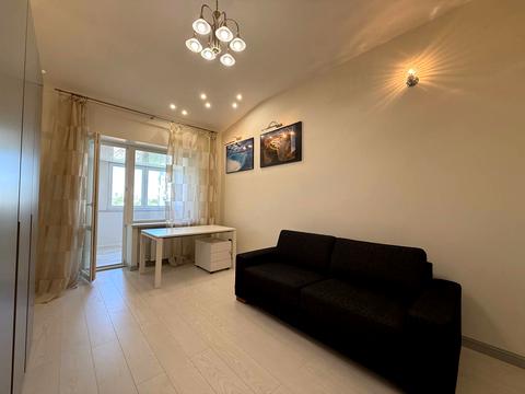 квартира за адресою Довженка вул., 6