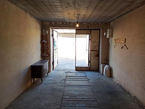 паркомісце за адресою Бабієнків пров. (Бурмистенка), 30
