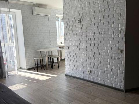 квартира за адресою Гімназійна набережна вул. (Червоношкільна набережна), 18