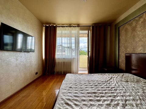 квартира за адресою В'ячеслава Чорновола вул., 93е