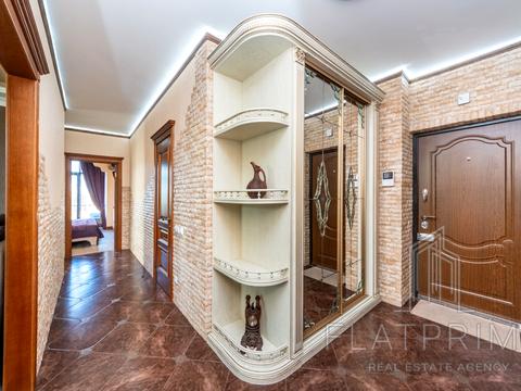 квартира за адресою Регенераторна вул., 4 к17
