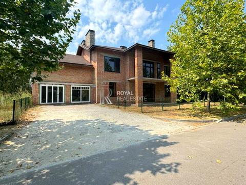 дом по адресу молодіжна