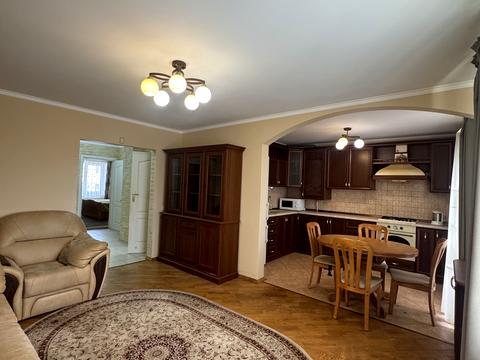 квартира за адресою Симиренків вул., 5