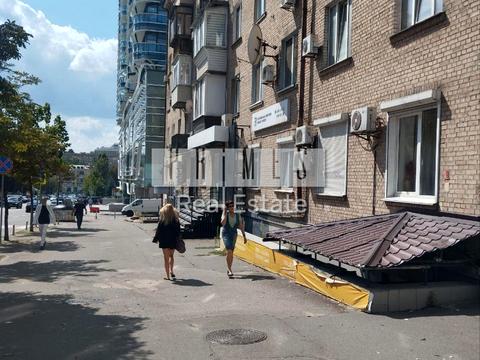 комерційна за адресою Мечникова вул. (Кловський), 11