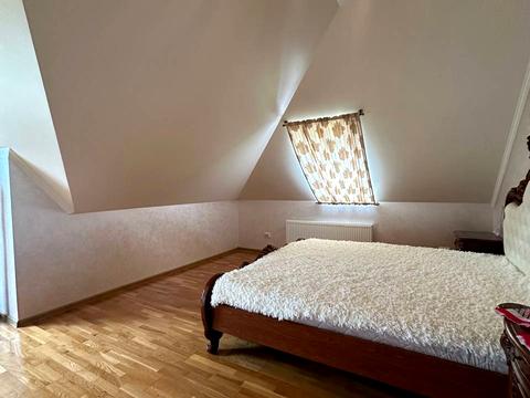 будинок за адресою миру