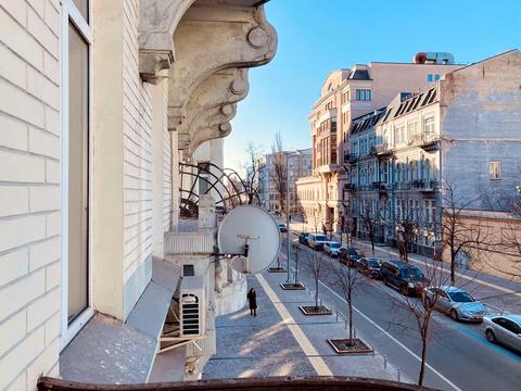 коммерческая по адресу Евгения Чикаленко ул. (Пушкінська), 21