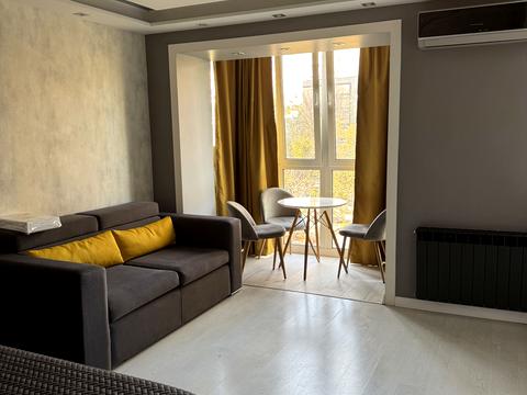 квартира за адресою Мечникова вул. (Кловський), 8