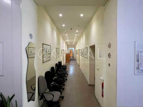 комерційна за адресою Деревообробна вул., 5-Д