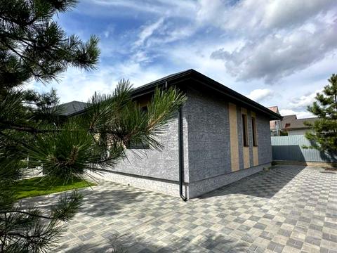 дом по адресу Жовтнева