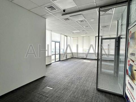 комерційна за адресою Автозаводська вул., 54