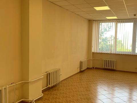 комерційна за адресою Ґарета Джонса вул. (Сім'ї Хохлових), 15