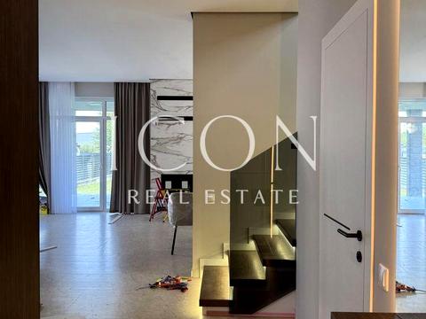 будинок за адресою Грушева вул.