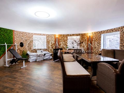 будинок за адресою Молодіжна вул.